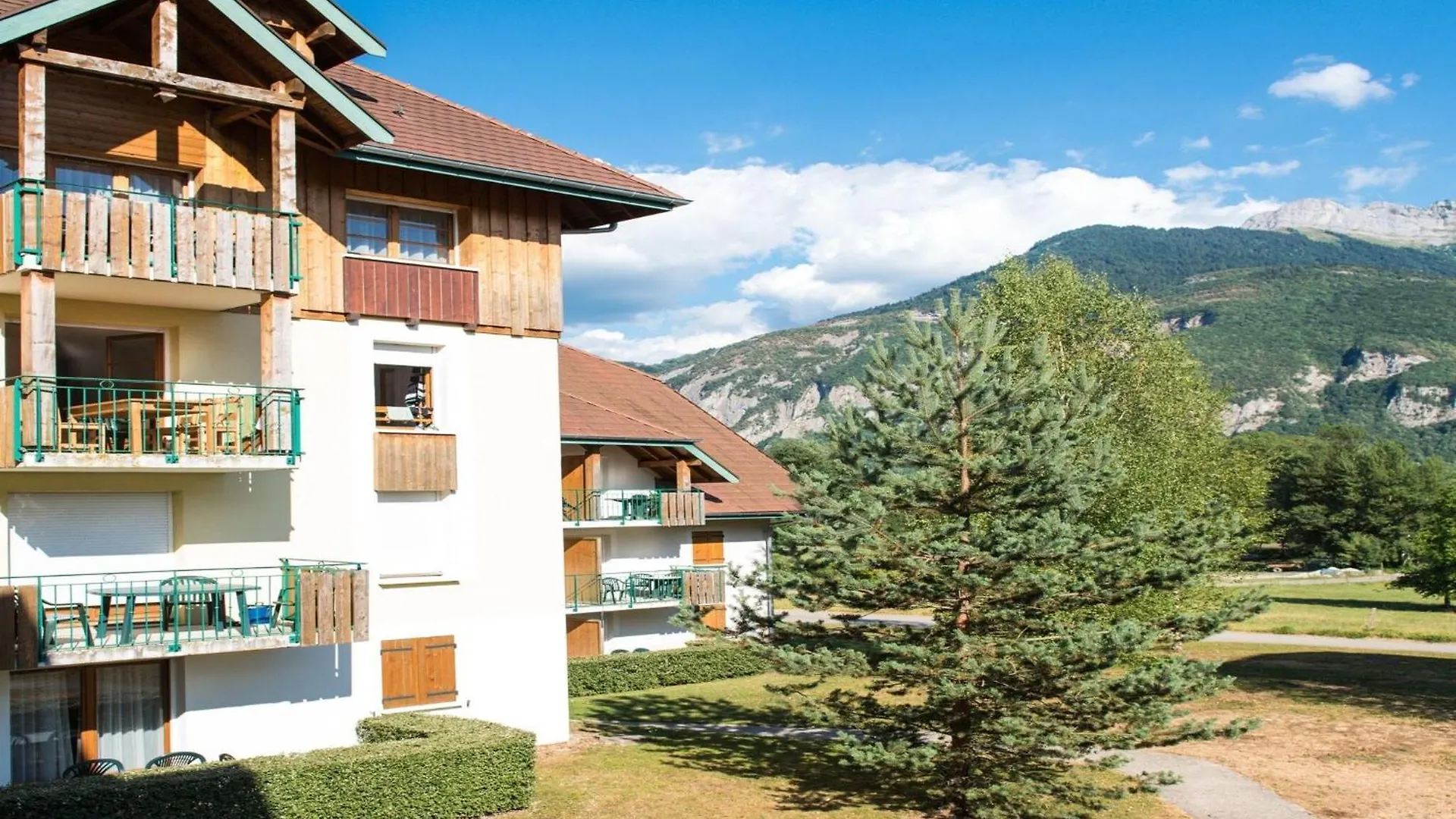 Great Holiday Home Near Lake Annecy Giez Frankrike